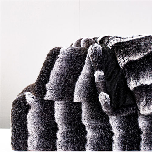 Imitation rabbit fur with carving